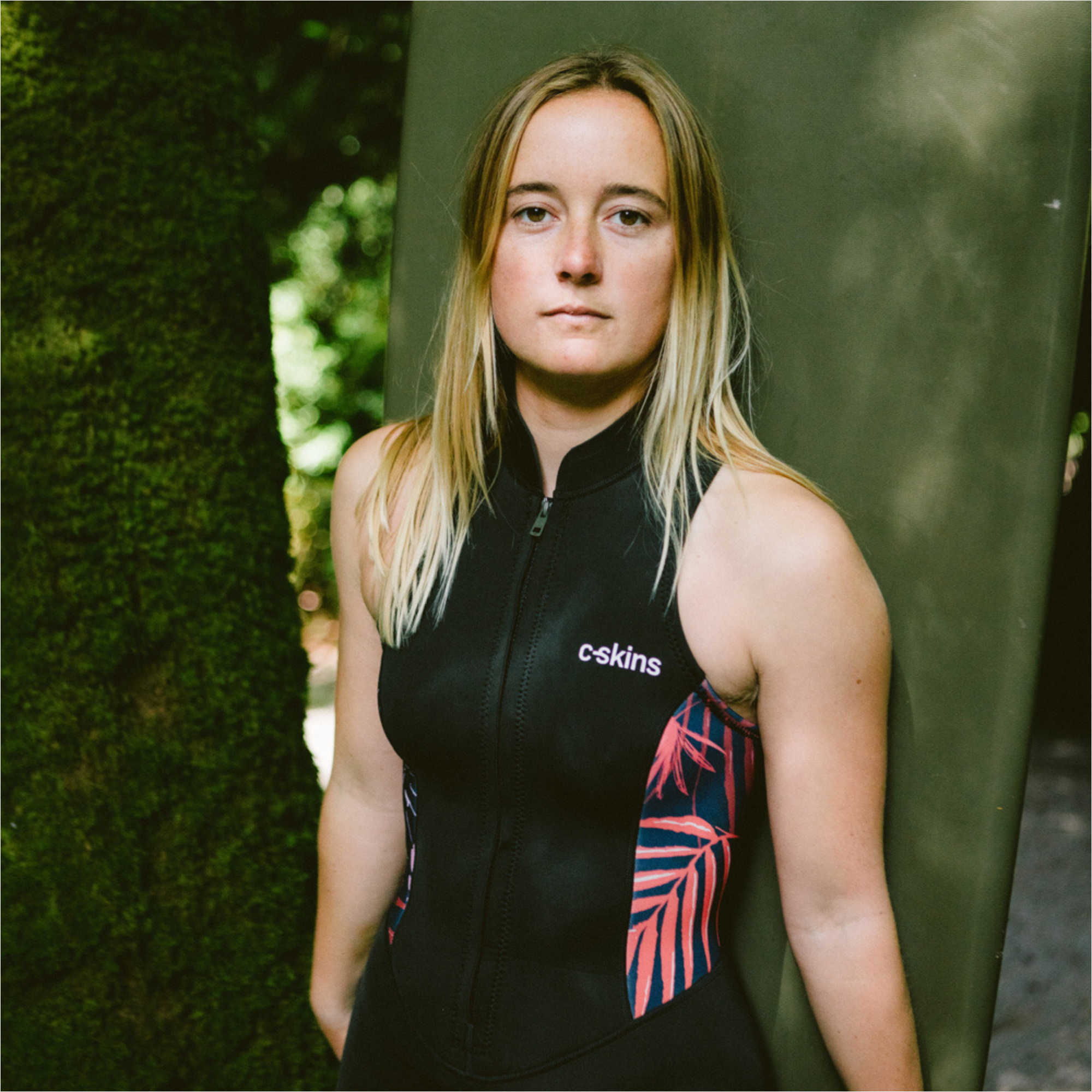 2026 C-Skins Womens NuWave Solace Lite 2/2mm Long Jane Wetsuit C-NSOL22SLJW - Black / Tropical